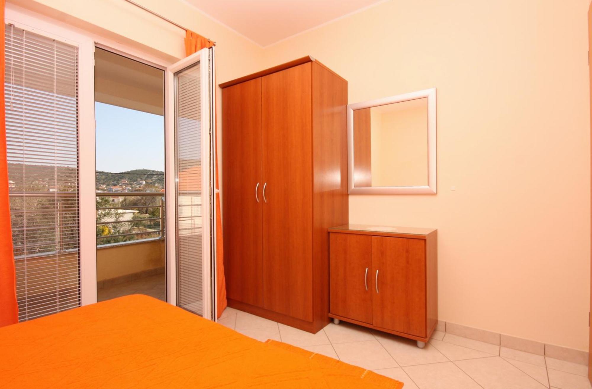 Apartments By The Sea Vinisce, Trogir - 5229 Cameră foto